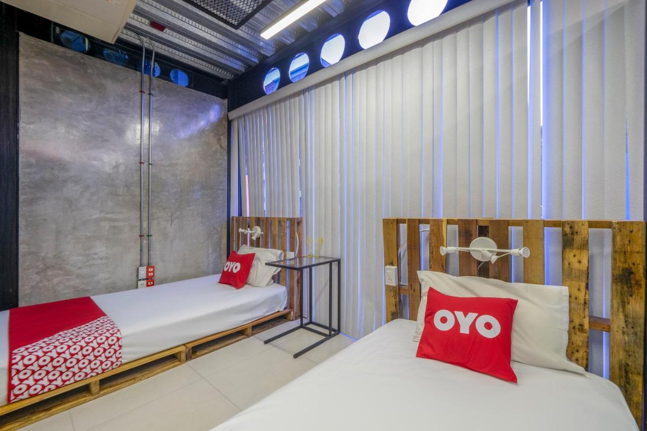 Oyo 1084 Guyasuka Ratchada Hotel Bangkok Ngoại thất bức ảnh
