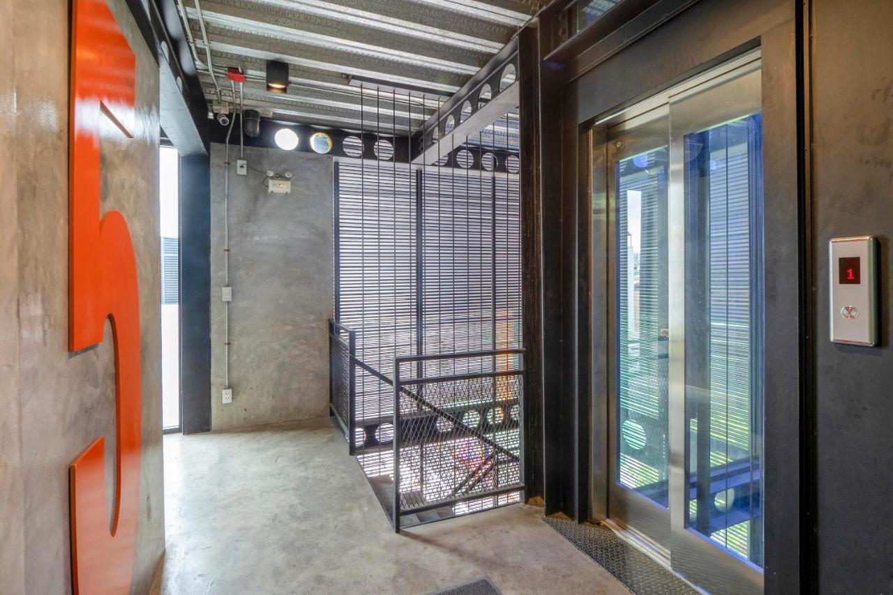 Oyo 1084 Guyasuka Ratchada Hotel Bangkok Ngoại thất bức ảnh