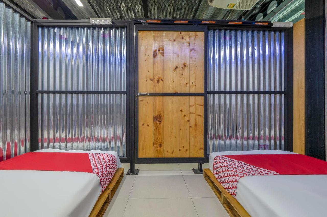 Oyo 1084 Guyasuka Ratchada Hotel Bangkok Ngoại thất bức ảnh
