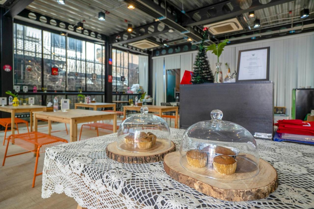 Oyo 1084 Guyasuka Ratchada Hotel Bangkok Ngoại thất bức ảnh